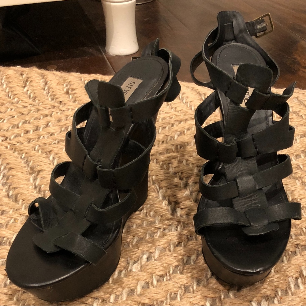 Steve Madden Black "Winslet" Wedge (Size 8.5)